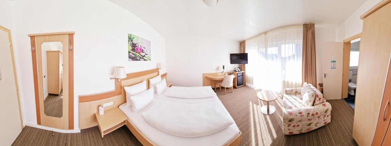 Hotel Garni Superior Metzingen  Eksteriør bilde