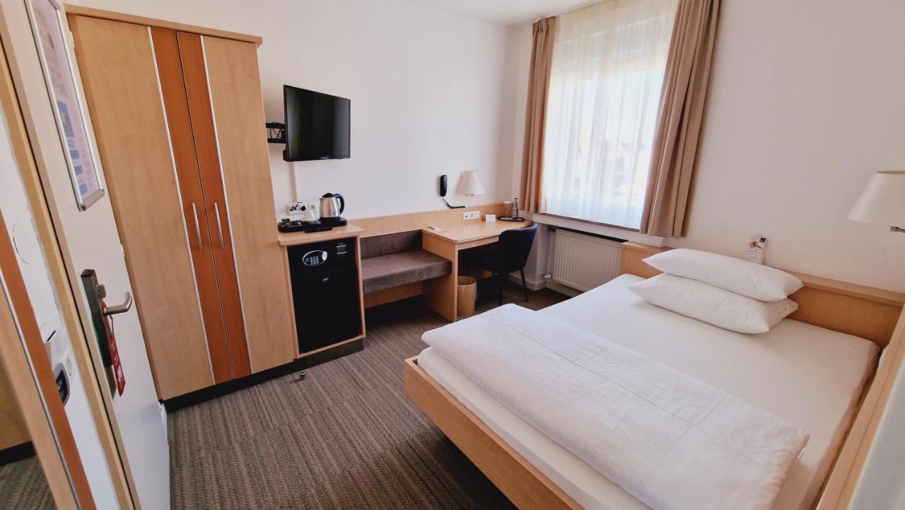 Hotel Garni Superior Metzingen  Eksteriør bilde