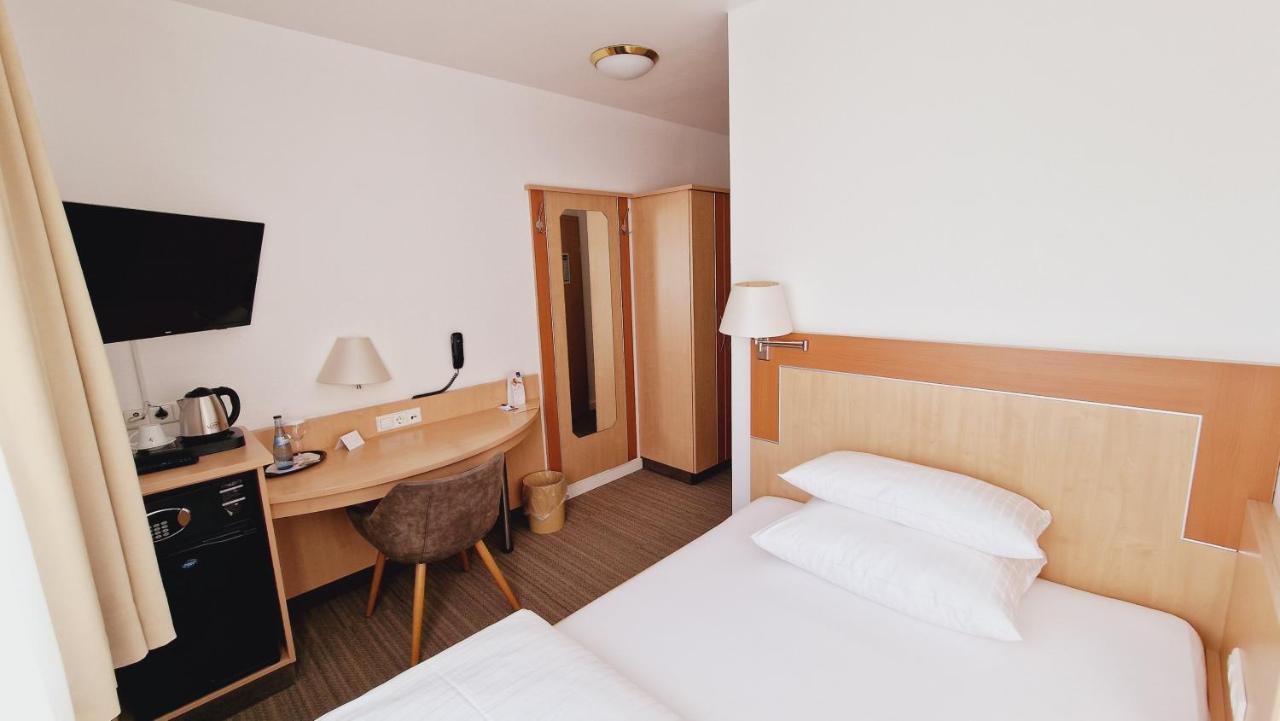 Hotel Garni Superior Metzingen  Eksteriør bilde
