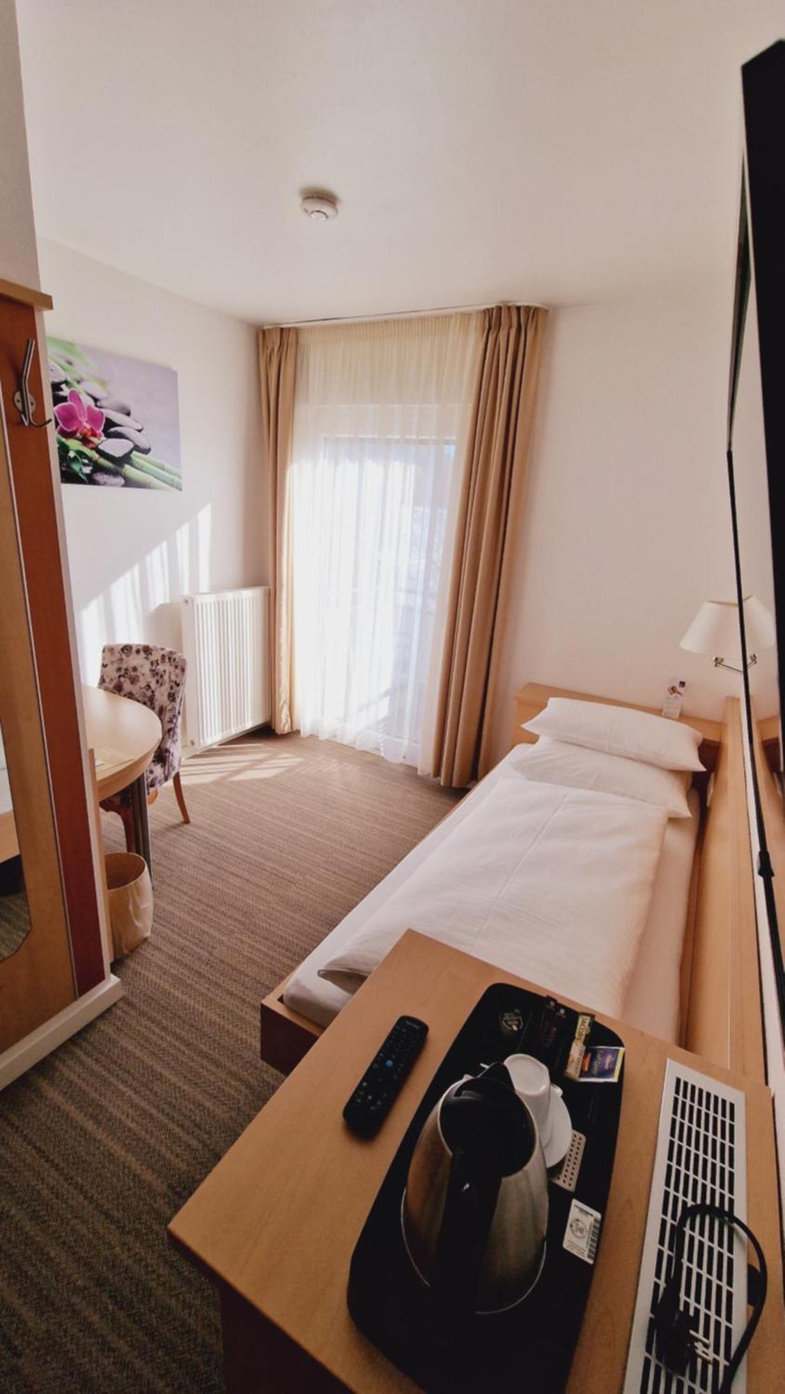 Hotel Garni Superior Metzingen  Eksteriør bilde