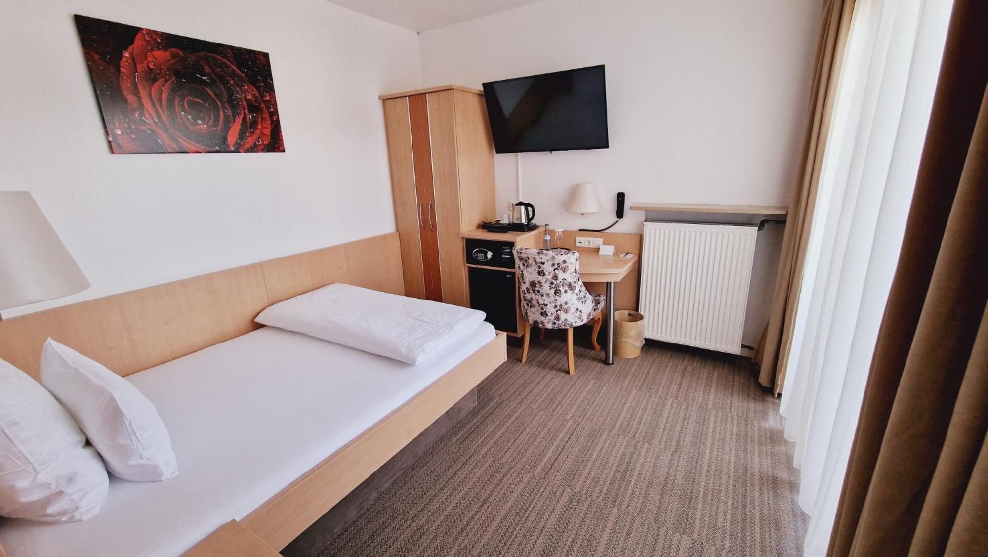 Hotel Garni Superior Metzingen  Eksteriør bilde